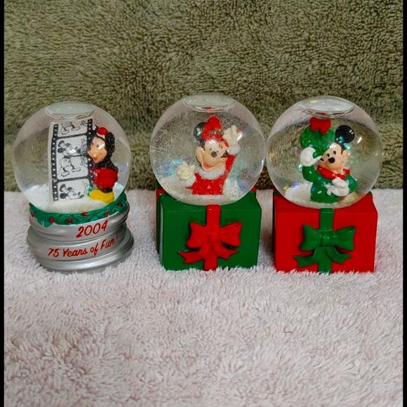 Disney Other - Mickey & Minnie Mini Globes